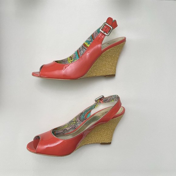 Anne Klein Pointed-toe slingback wedges Coral Patent - Picture 1 of 3